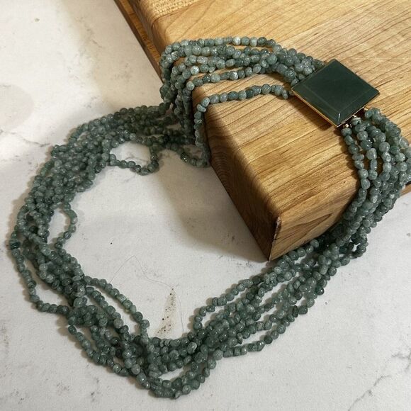 vintage aventurine stone Multi-Strand Green Bead Necklace w/ Square Back Clasp - Picture 6 of 11